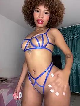 Freechat girls entertainers: Energize your senses with our matured streamers, who make messaging sweet and slutty at the same time.