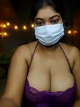 blackqueen4you from StripChat is Freechat