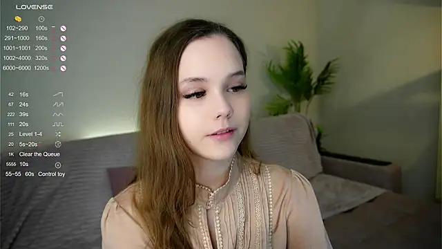 cuteSara_ from StripChat is Freechat