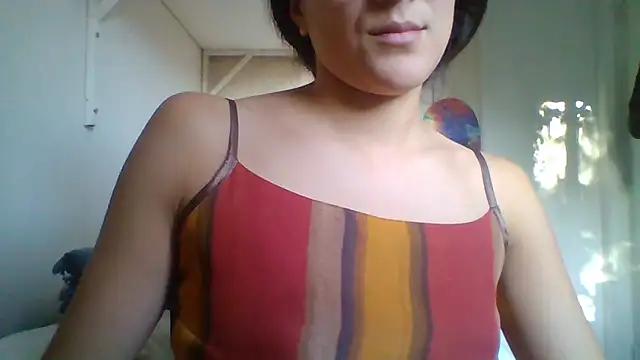 Hayluna from StripChat is Freechat