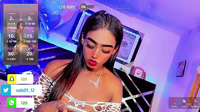 Freechat girls entertainers: Energize your senses with our matured streamers, who make messaging sweet and slutty at the same time.