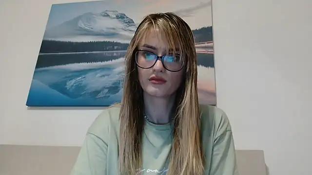 hotjessyca from StripChat is Freechat