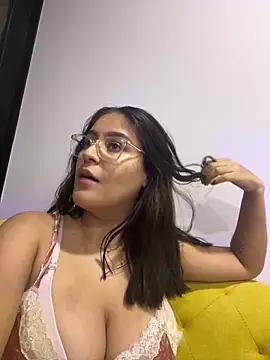 Juliana_News from StripChat is Freechat