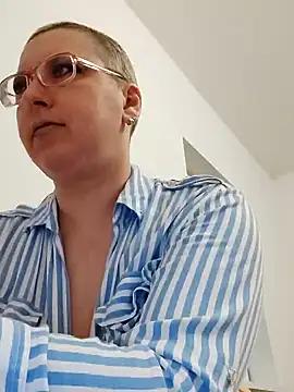 LeonaCrystal from StripChat is Freechat