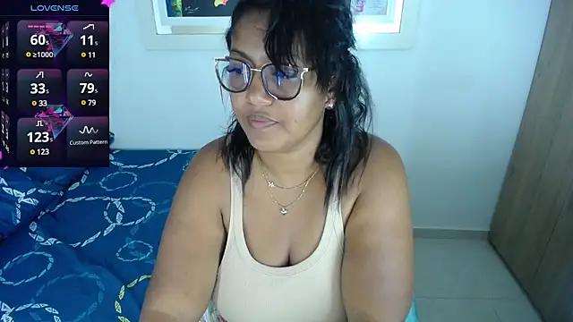 miajoseph_ from StripChat is Freechat