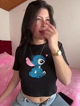 MiaSalinas from StripChat is Freechat