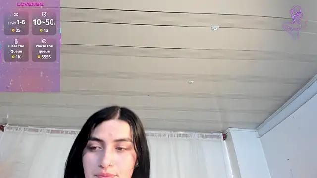 miel_gomez from StripChat is Freechat