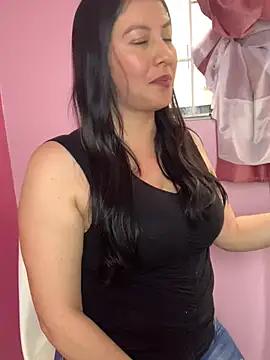 Milf_Karina from StripChat is Freechat