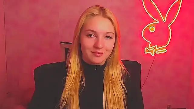 Milka_kiss_ from StripChat is Freechat