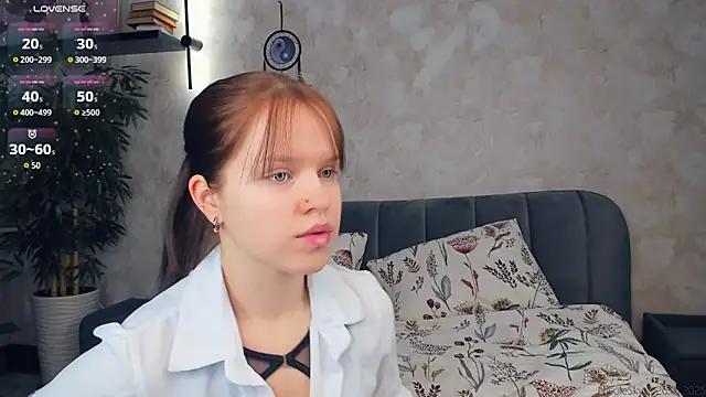 NicoleSkyt from StripChat is Freechat