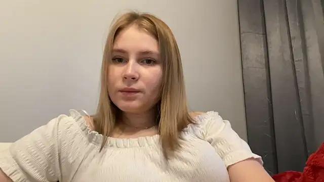 NicoleYoung from StripChat is Freechat