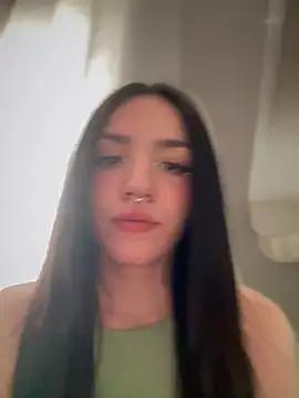 ShannonShanny from StripChat is Freechat