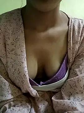 silverworm2026 from StripChat is Freechat