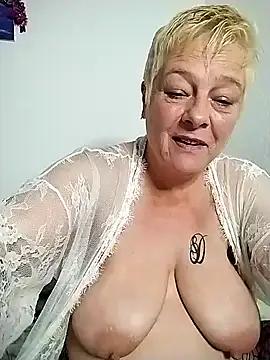 SoDi_Love from StripChat is Freechat