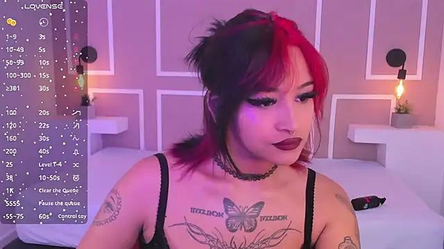 tashaqueenn from StripChat is Freechat