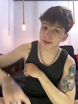 Thomas_ray from StripChat is Freechat